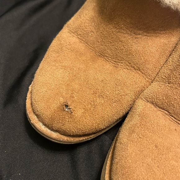 UGG Mckay Chestnut Boots - Picture 5 of 9